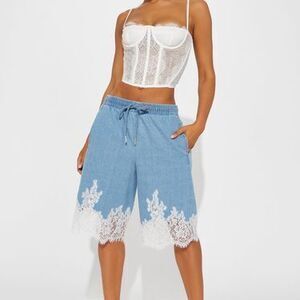 Making Things Happen Lace Trim Denim Jorts - Light Wash - 3